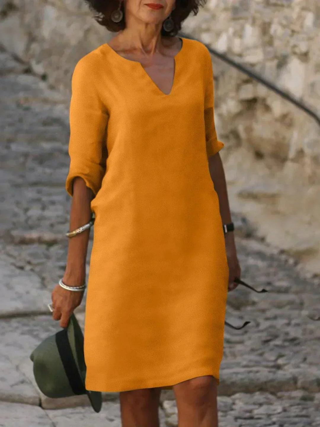 Suzan - Elegant Dress with V-Neck