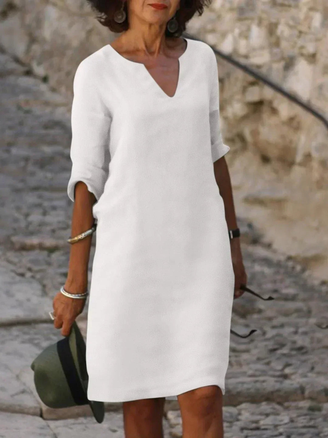Suzan - Elegant Dress with V-Neck